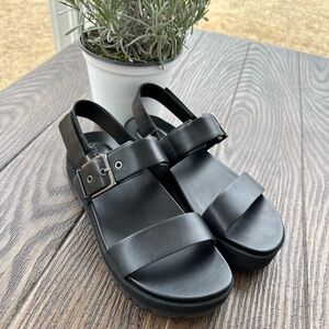 Vionic Torrance Women's Platform Lug Comfort Sandal Size 8.5 NWOT